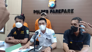 Sembunyikan 32 Bungkus Sabu di Pakaian Dalam, Polres Parepare Amankan 2 IRT
