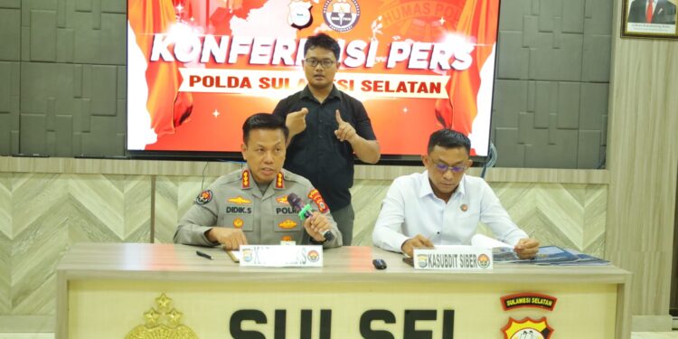 Konferensi Pers Polda Sulsel Ungkap 11 Modus Tindak Pidana Siber, 22 Tersangka Diamankan