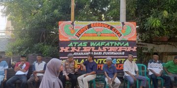 BHABINKAMTIBMAS KEL. LUMPUE MELAYAT TOKOH MASYARAKAT YANG MENINGGAL DUNIA