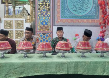 Kapolsek Soreang Hadiri Maulid Nabi di Masjid Al-Barkah Parepare, Warga Diajak Teladani Akhlak Rasulullah