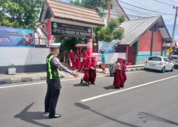 Pengaturan Siang Polisi di Parepare, Wujud Perlindungan Keselamatan bagi Pelajar dan Penjemput Sekolah