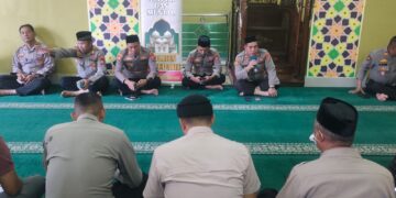 Rutin Tiap Kamis! Polres Parepare Gelar Binrohtal di Masjid Mujahid Baiturrahim, Suasana Khidmat