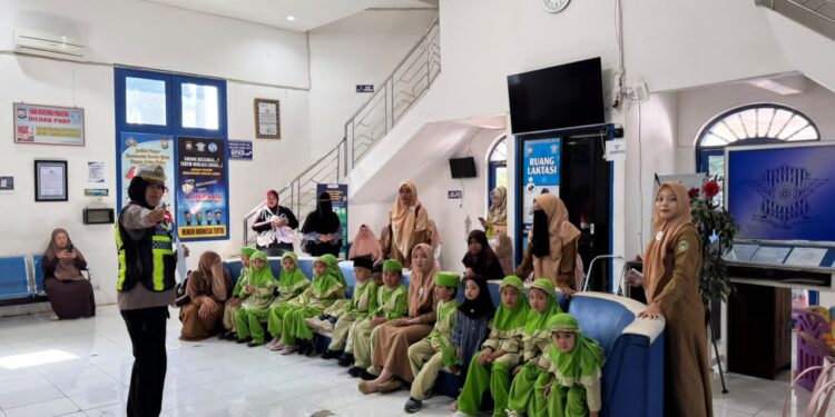 Polisi Sahabat Anak Parepare, Cara Polisi Kenalkan Keselamatan Lalu Lintas Sejak Dini