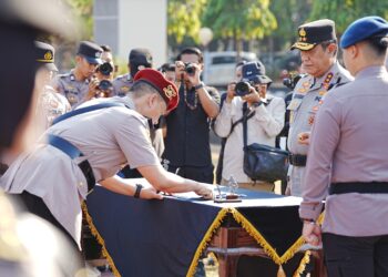 Polda Sulsel Gelar Sertijab Lima Kapolres Jajaran, Kapolda Tekankan Profesionalisme dan Penguatan Kamtibmas
