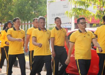Sehat Bersama di Pagi Hari, Polres Parepare Gelar Jalan Kaki Keliling Kota dan 5 Kali Putaran Lapangan Andi Makkasau 