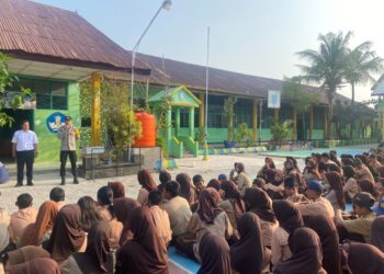 Polres Parepare Edukasi Pelajar SMP 9, Ancaman di Sekolah dan Dunia Maya Disorot