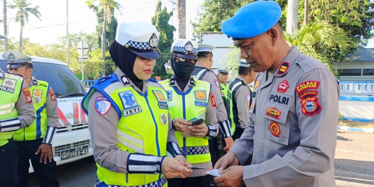 Pagi-pagi Propam Sidak Personel Sat Lantas Polres Parepare, Kasat Lantas: Ini Pengingat Baik