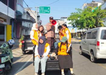 Bhabinkamtibmas Kampung Pisang mengimbau warga waspada bahaya kebakaran