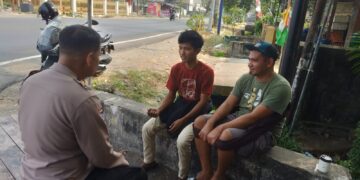 Polisi Bersama Masyarakat, Cara Aipda Kadir Jaga Lumpue Parepare dari Rumah ke Rumah