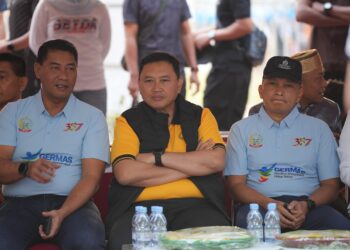 Kapolda Sulsel Hadiri Jalan Santai Anti Mager dan Pasar Murah Hari Jadi ke-357 Sulsel, Dukung Program Pemerintah untuk Kesejahteraan Masyarakat