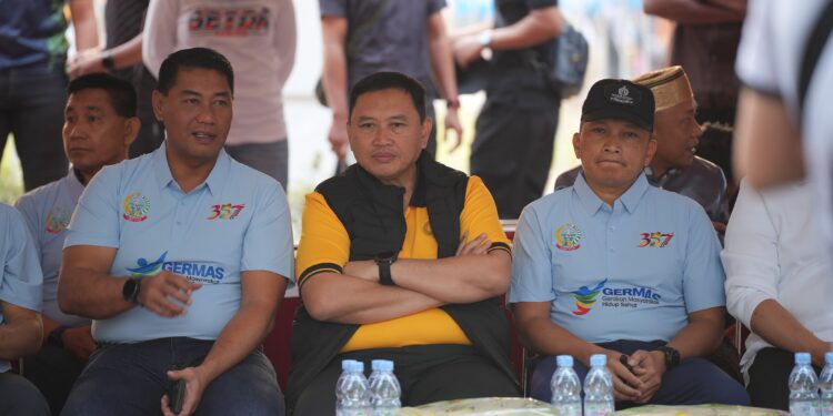 Kapolda Sulsel Hadiri Jalan Santai Anti Mager dan Pasar Murah Hari Jadi ke-357 Sulsel, Dukung Program Pemerintah untuk Kesejahteraan Masyarakat