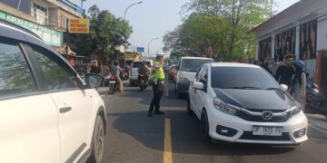 Satlantas Parepare Kawal Rombongan Jenazah, Arus Lalu Lintas Tetap Dijaga