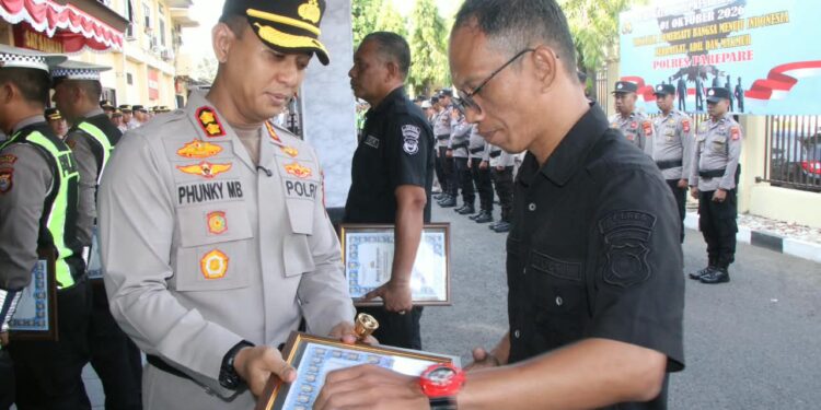 Bukan Sekadar Penghargaan, 6 Personel Polres Parepare Punya Capaian Ini