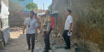 Polsek Soreang Wujudkan Semangat “Polisi Bersama Masyarakat” Lewat Pendataan Bedah Rumah Parepare