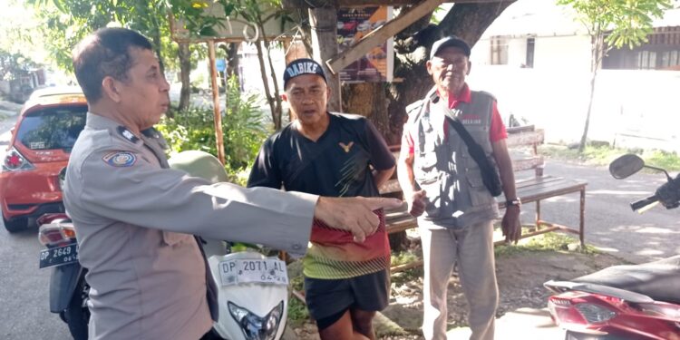 Aiptu Daris Sambang Humanis, Pererat Silaturahmi dan Jaga Kamtibmas Lemoe