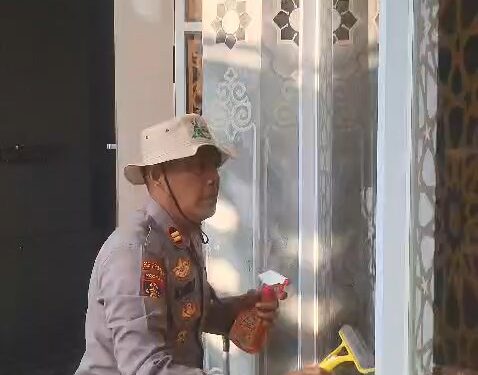 6 Tahun Bersih-Bersih Masjid, Sipropam Polres Parepare Konsisten di HUT Propam ke-24